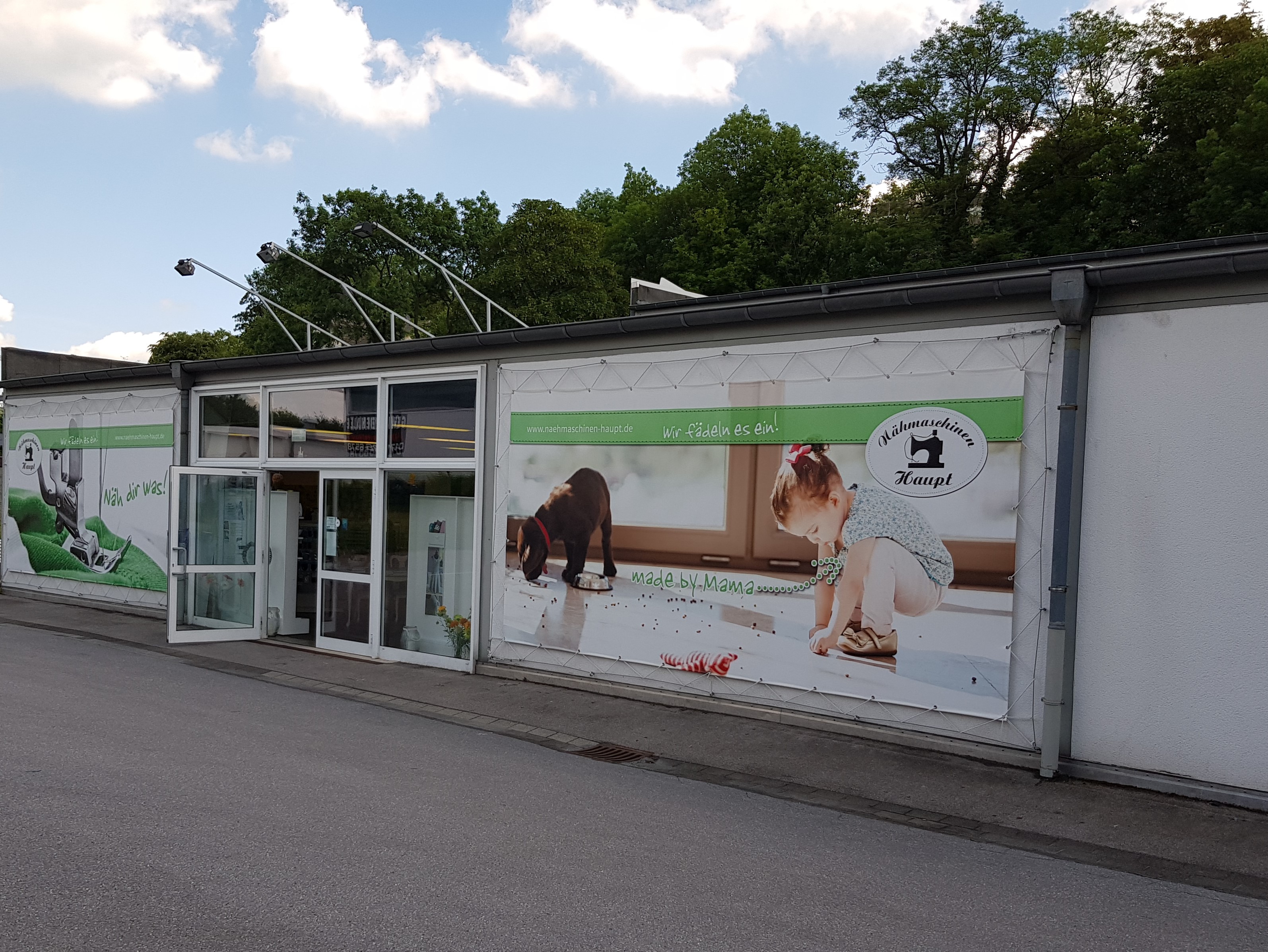 Außenansicht unseres Ladenlokals
